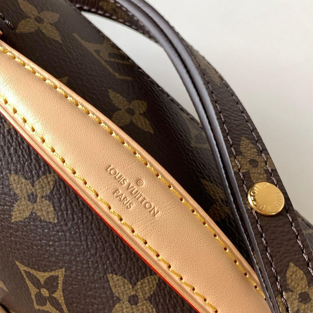 LV Pochette Metis East West