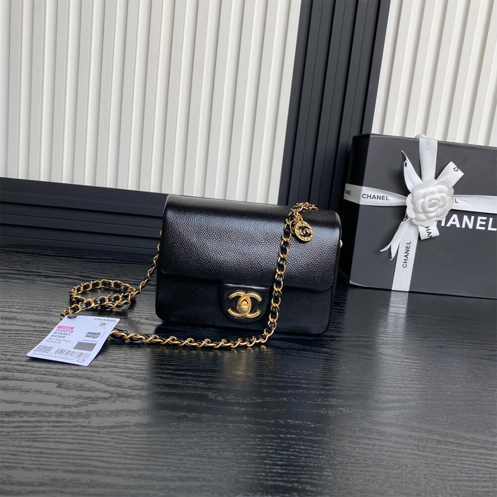 CHANEL MINI FLAP BAG  (high-end grade)