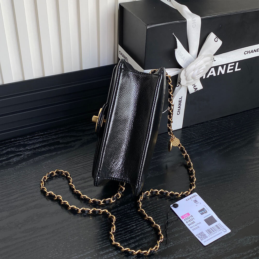 CHANEL MINI FLAP BAG  (high-end grade)