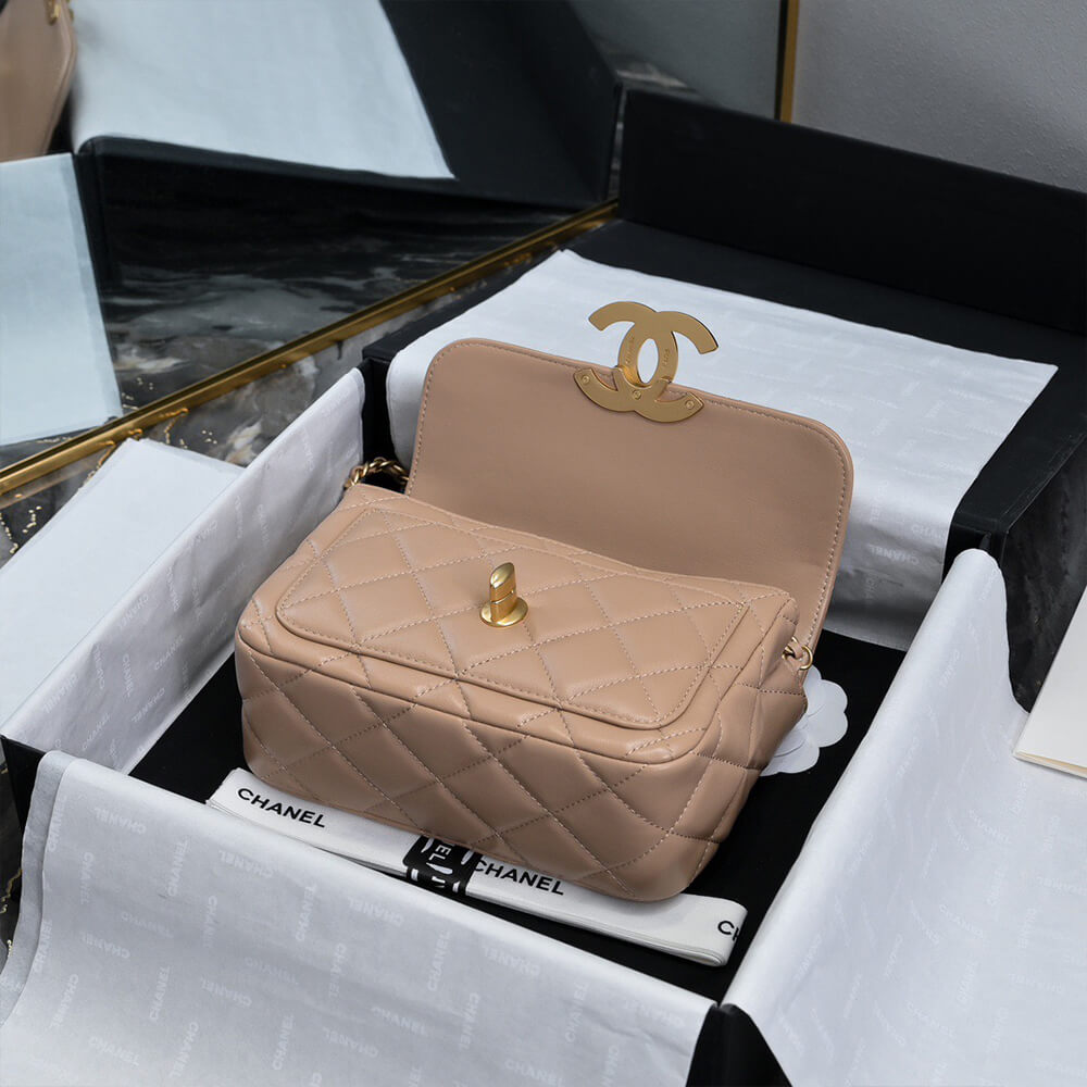 CHANEL MINI FLAP BAG (high-end grade)
