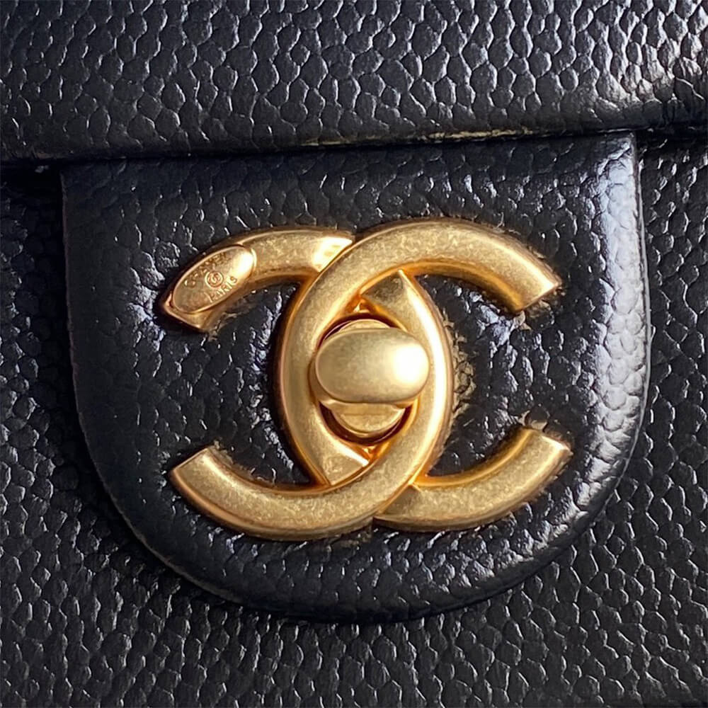 CHANEL MINI FLAP BAG  (high-end grade)
