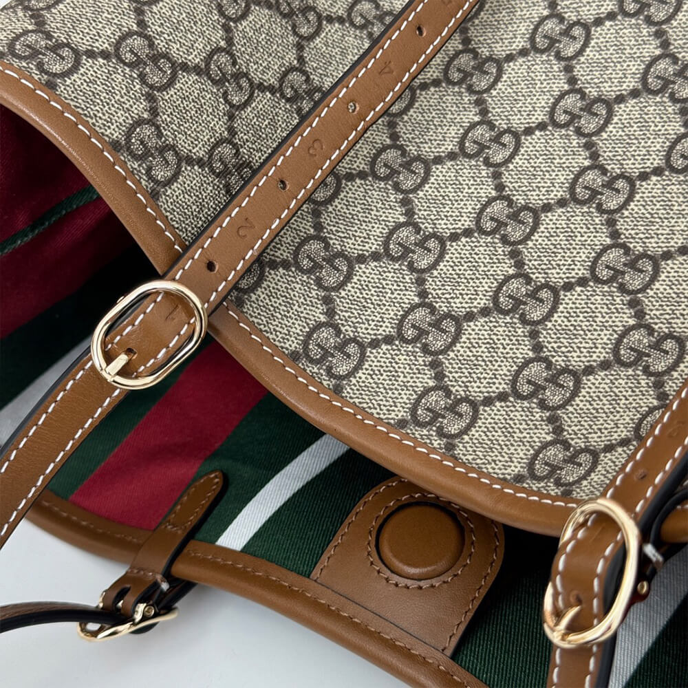 GG Emblem small tote bag