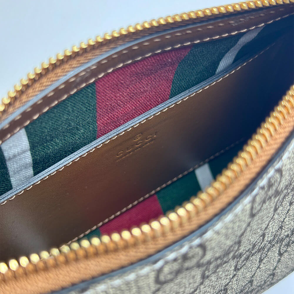 GG Emblem small shoulder bag