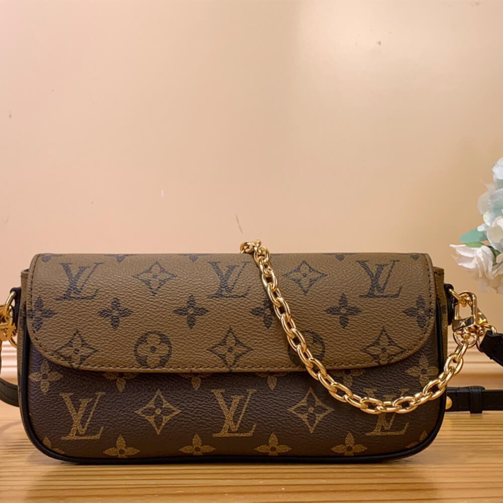 LV WALLET ON CHAIN ​​IVY BAG