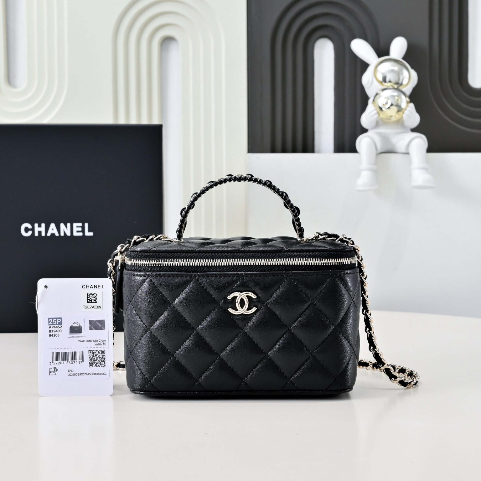 CHANEL Long Vanity with chain