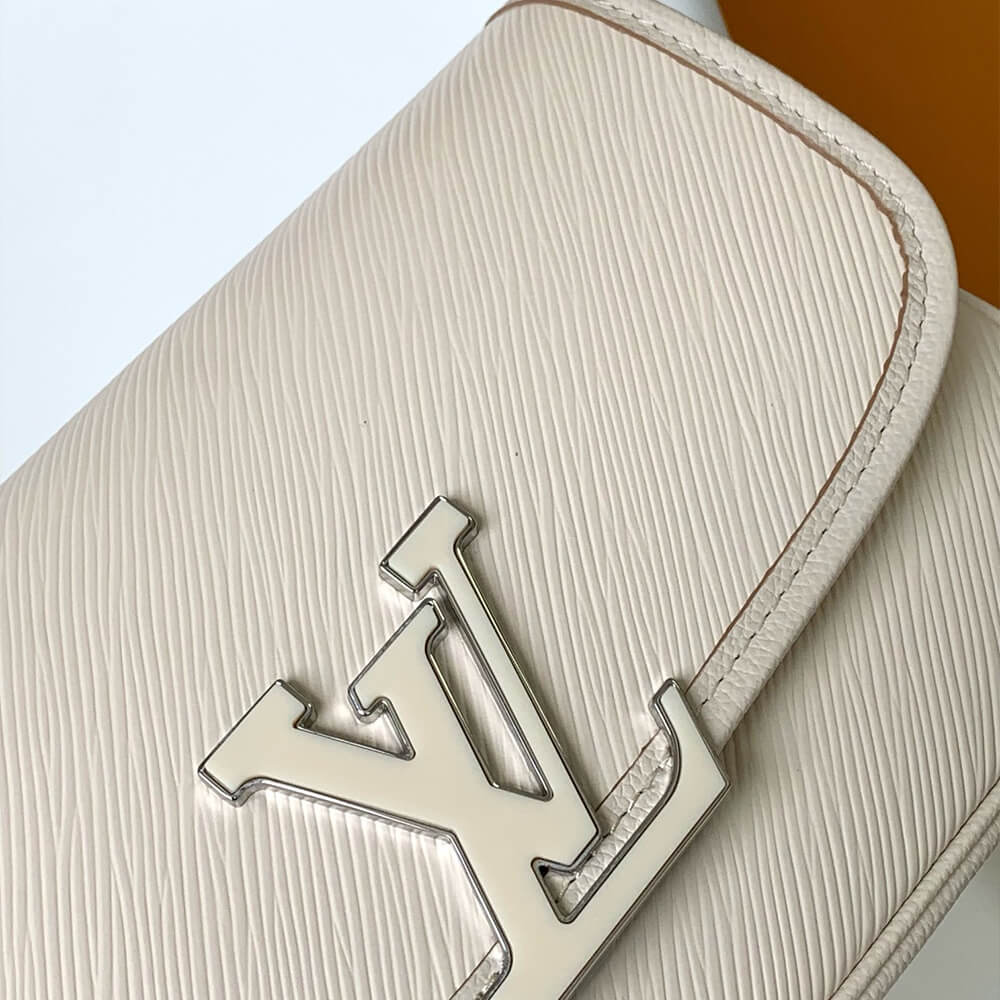 LV Buci
